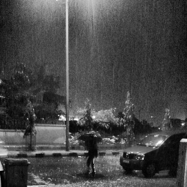 Moments when I can’t use my SLR. (at Raghunath Vihar Army Welfare Housing Society)