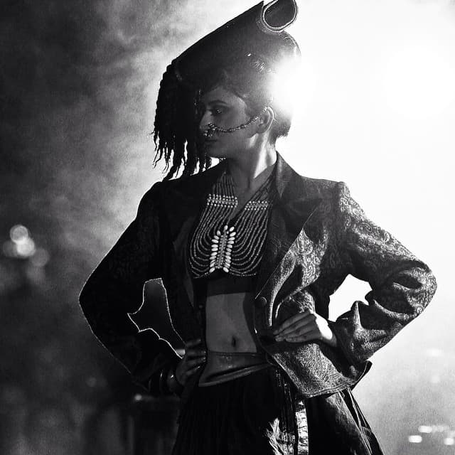 From another life. Can I say, in a hush tone - There was a time, I was a fashion photographer. It was the time of my life. π Am kidding. Am far from being any kind of a pro. I used to shoot cultural programmes in Infy campus while I was there. Infy was less of a company and more of a collage. There was some kind of an event every other month. There was a campus photography club, mostly I-will-shoot-in-auto-mode types. But there was this small bunch of really good people and photographers - few pros and langotas like me. These few guys used to shoot amazing stills and all. I used to tag along and shoot and learn from them. This photograph was from a fashion show during an annual event called Parichay. @romeldutta @swaheel are some of the pros who still shoot fashion and modelling.