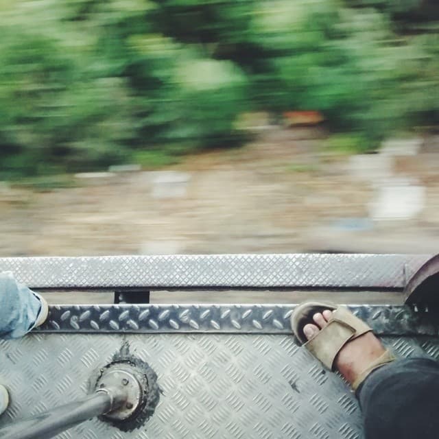 The only travel I got since Jan, is the my daily commute to office. It also has been quite long since I went anywhere and shot anything. I kept saying to myself, this month I will wrap up all work and take a vacation next month. Four months in, nothing changed. Few more months…